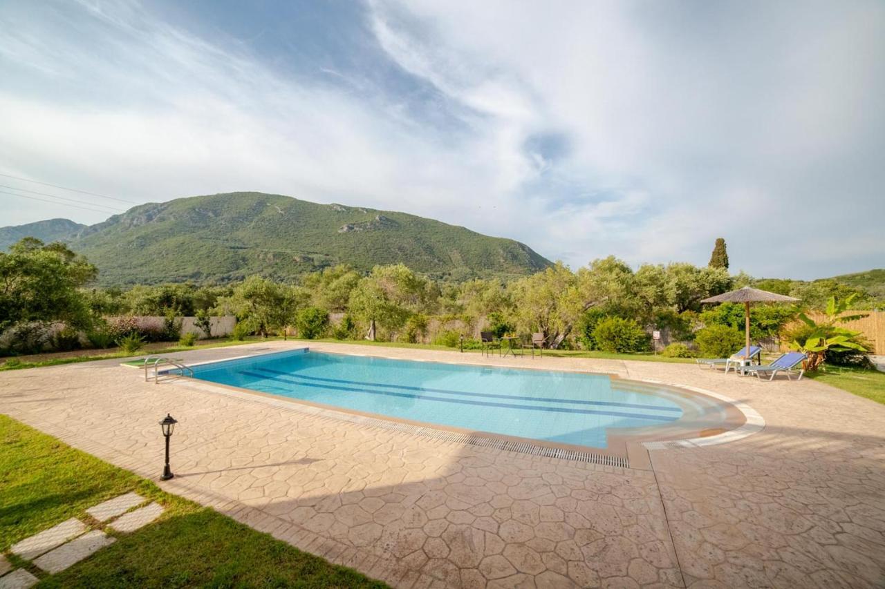Villa Adonis Halikounas Exterior photo