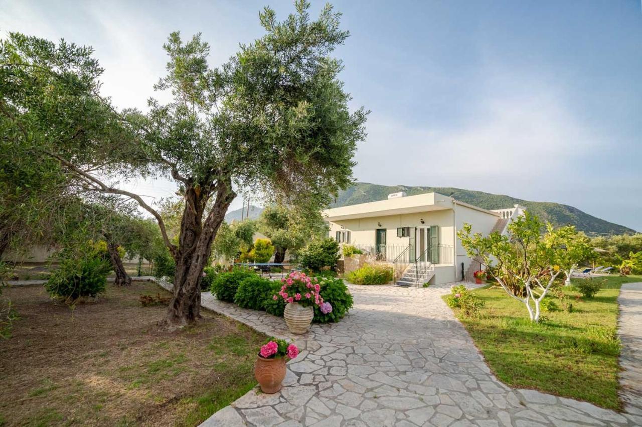 Villa Adonis Halikounas Exterior photo